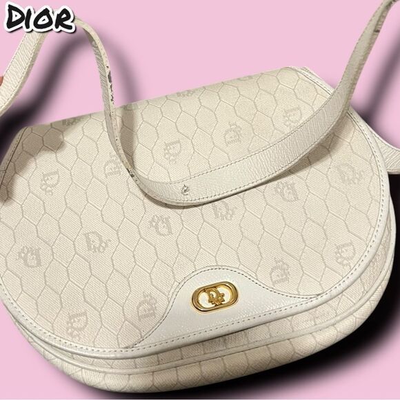 Vintage Christian Dior White Saddle Crossbody Bag with Gold Hardware - Picture 12 of 16